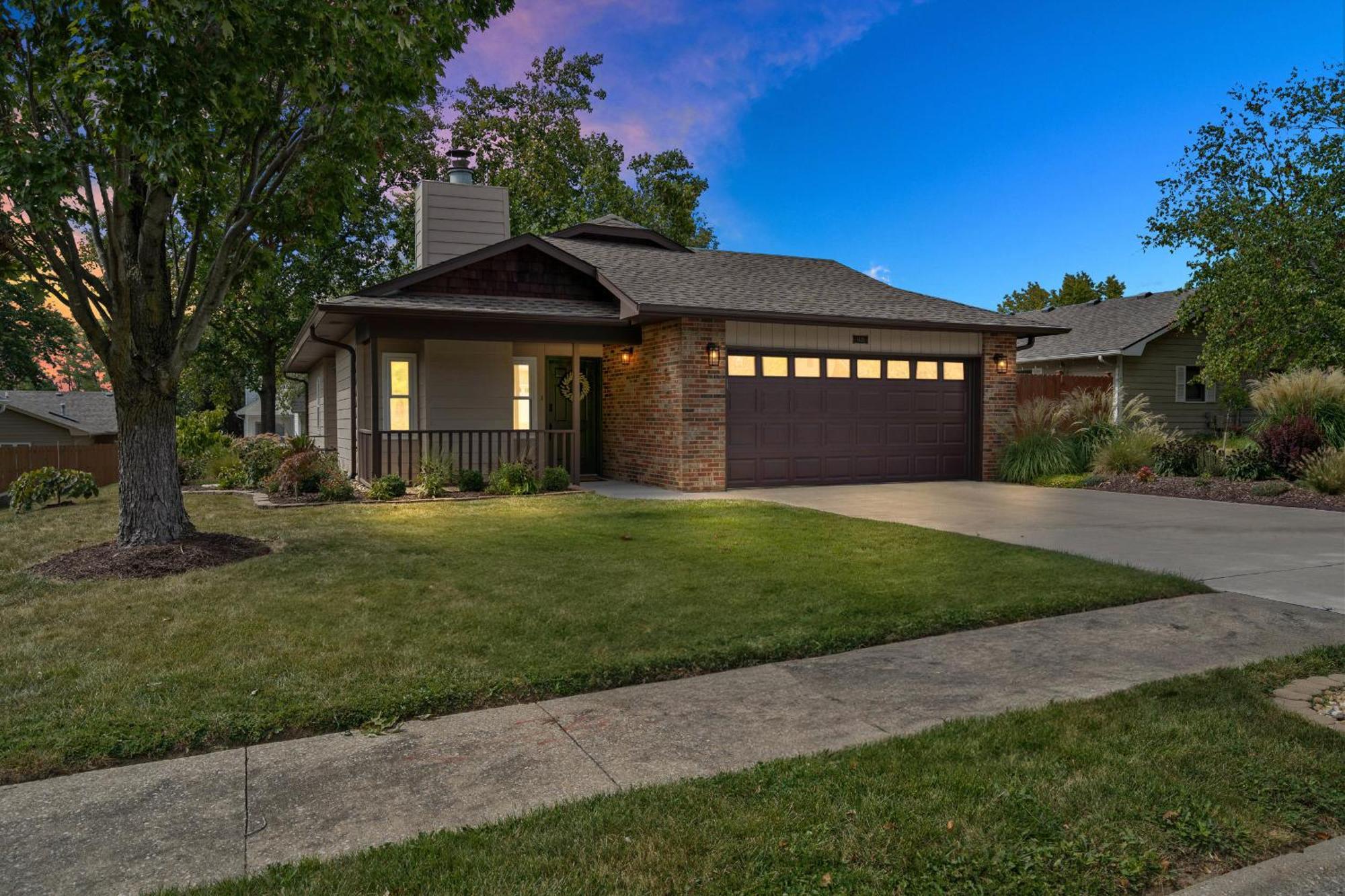 1 5 Miles To Mizzou ~ Spacious & Updated Home~ Columbia Exterior photo